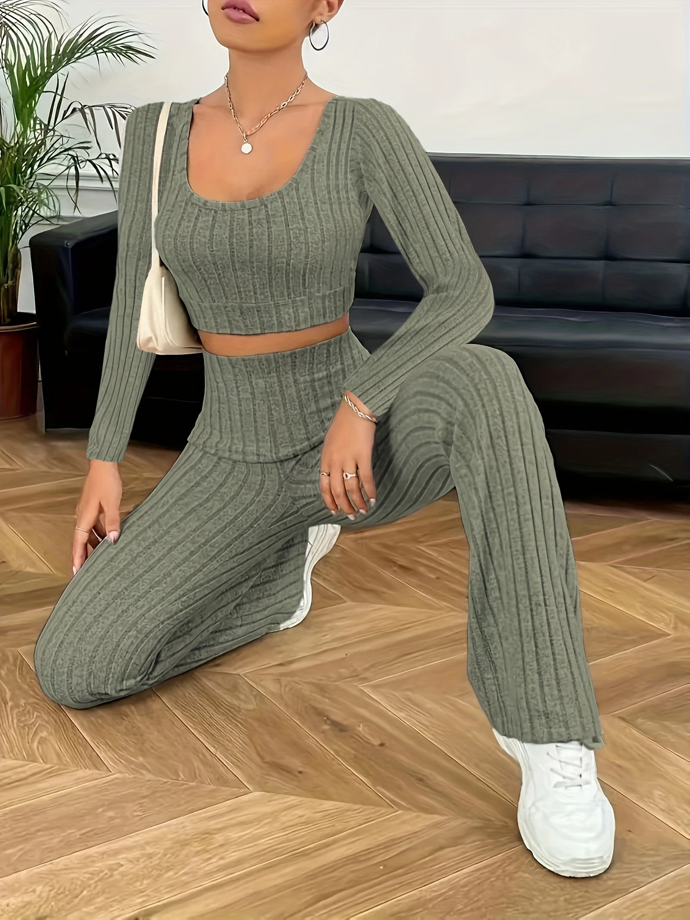Women's Autumn and Winter Loungewear Set, Sporty Style, Slim Fit, Simple and Comfortable,, 2