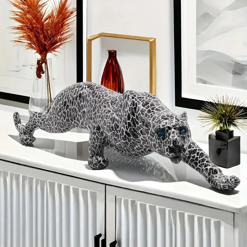 Resin Cheetah Fiugrine Modern 1