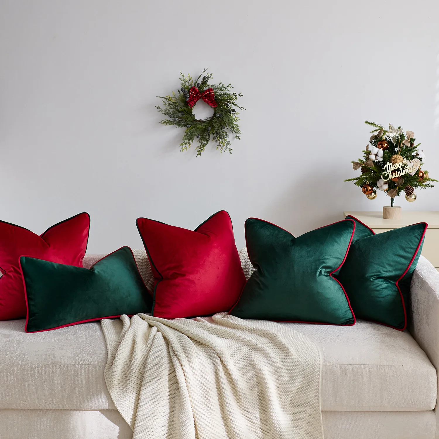 2pcs Luxury Green Red Christmas Pillow Covers 30x50cm 45x45cm Soft Solid Velvet 3
