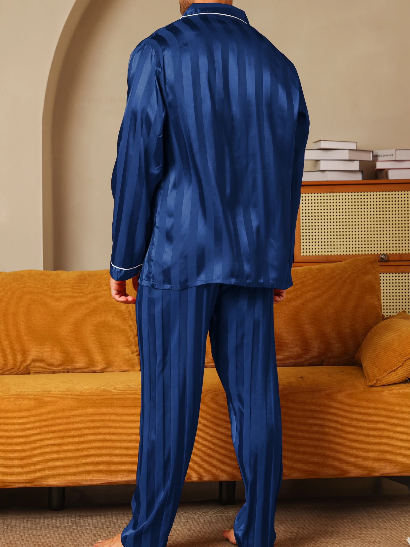 Two piece sets men's pajamas autumn and winter silk satin long sleeved 2