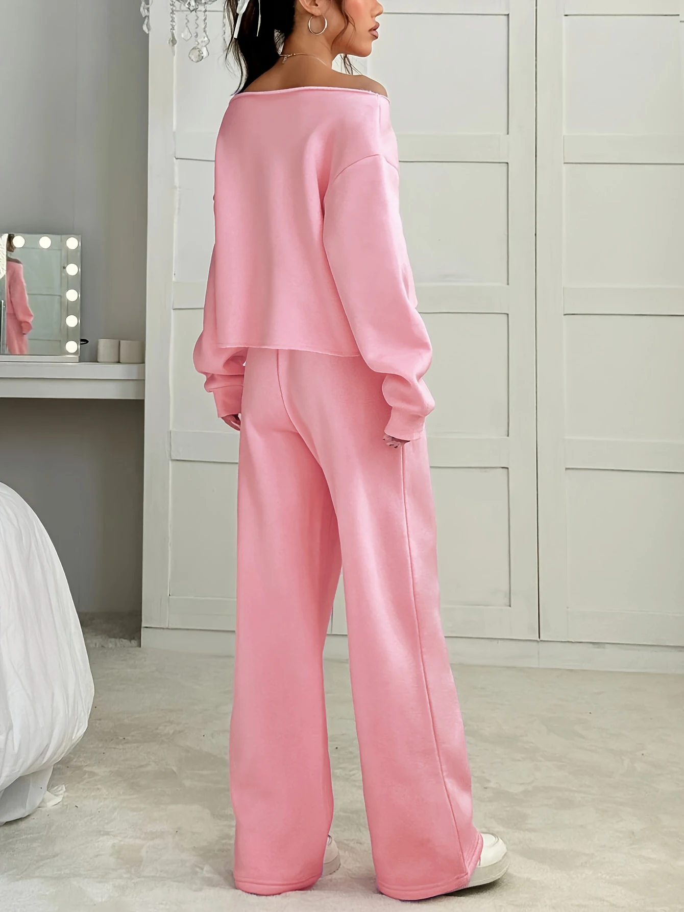 2-Piece Set of Women's Autumn and Winter Pajamas, Simple Solid Color, Comfortable and Stylish, 2