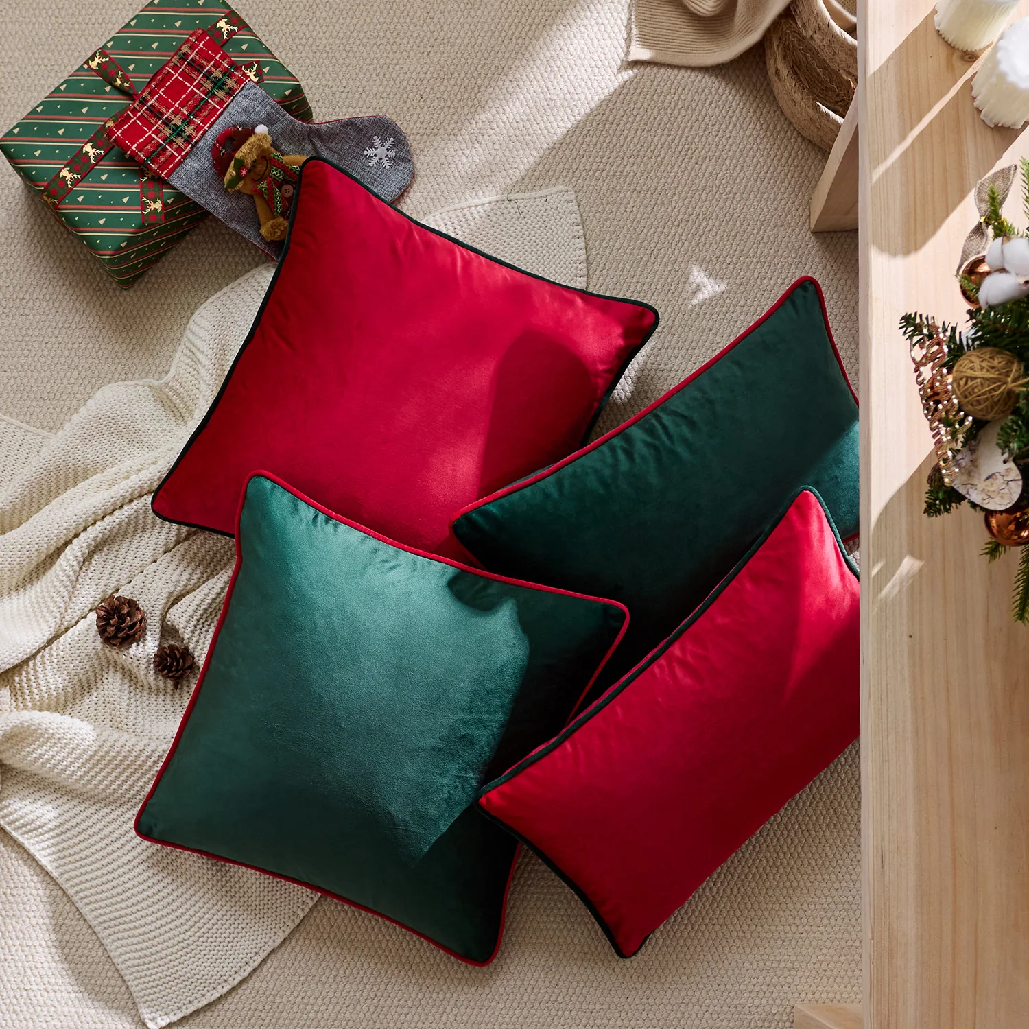2pcs Luxury Green Red Christmas Pillow Covers 30x50cm 45x45cm Soft Solid Velvet 6
