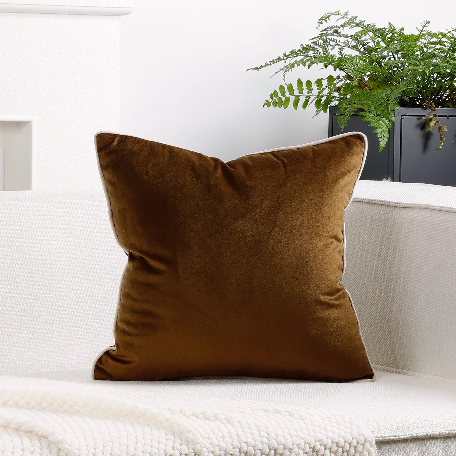 2pcs Luxury Green Red Christmas Pillow Covers 30x50cm 45x45cm Soft Solid Velvet 11
